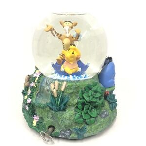 Disney Winnie The Pooh The Rain Rain Rain Came Down Down Down Musical Snow Globe